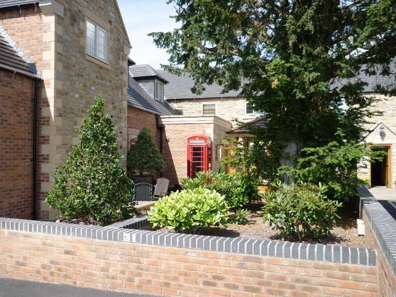 The White Hart Inn Alfreton Buitenkant foto